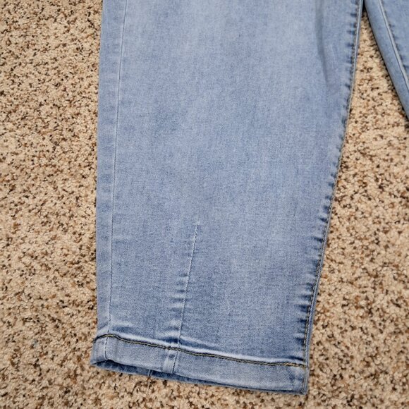 3815 Size XL/ 14 High Waist Barrel Look Jeans. - Picture 2 of 7